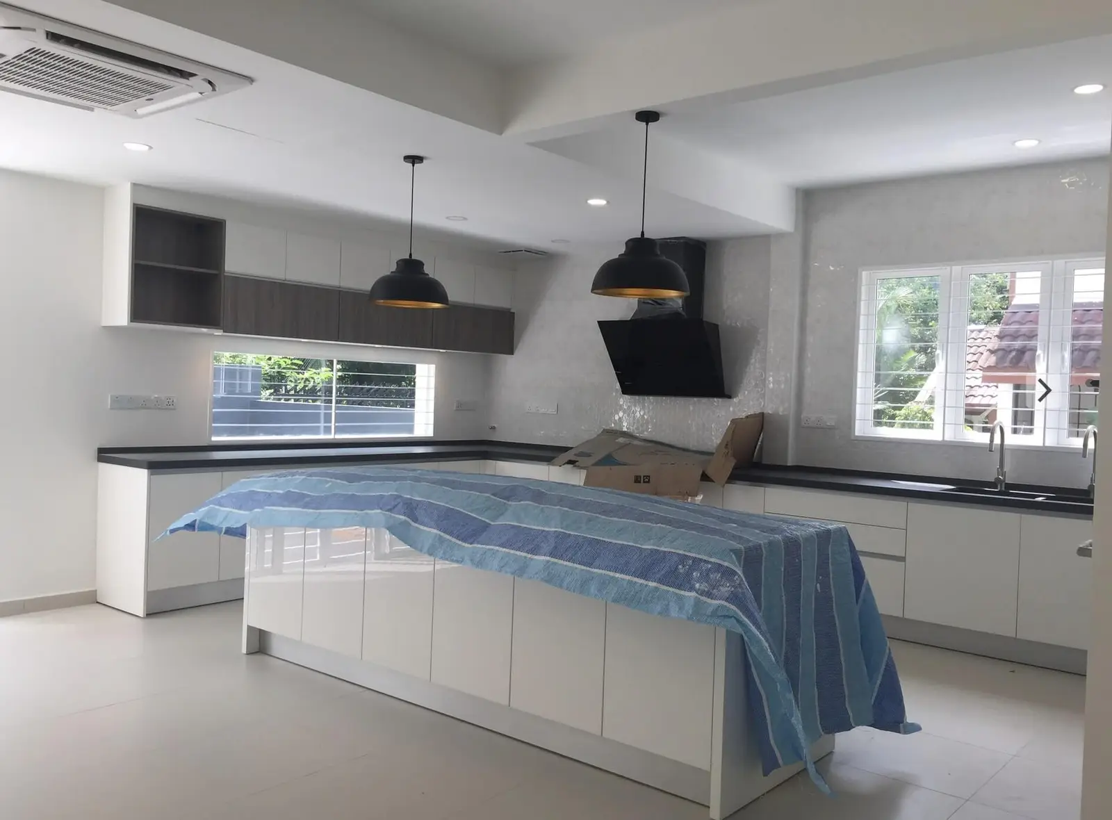 USJ 17 Residential Corner Unit renovation by Sun Synergy Contracts